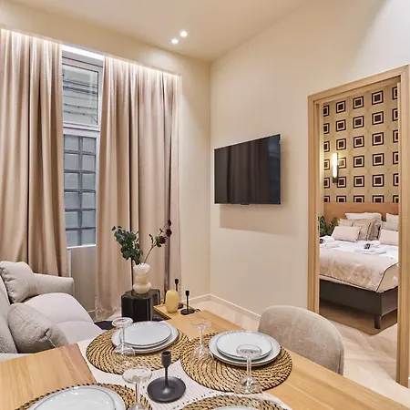 Saint Germain Rue De Rennes * Paris