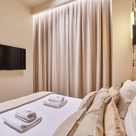 Saint Germain Rue De Rennes Paris